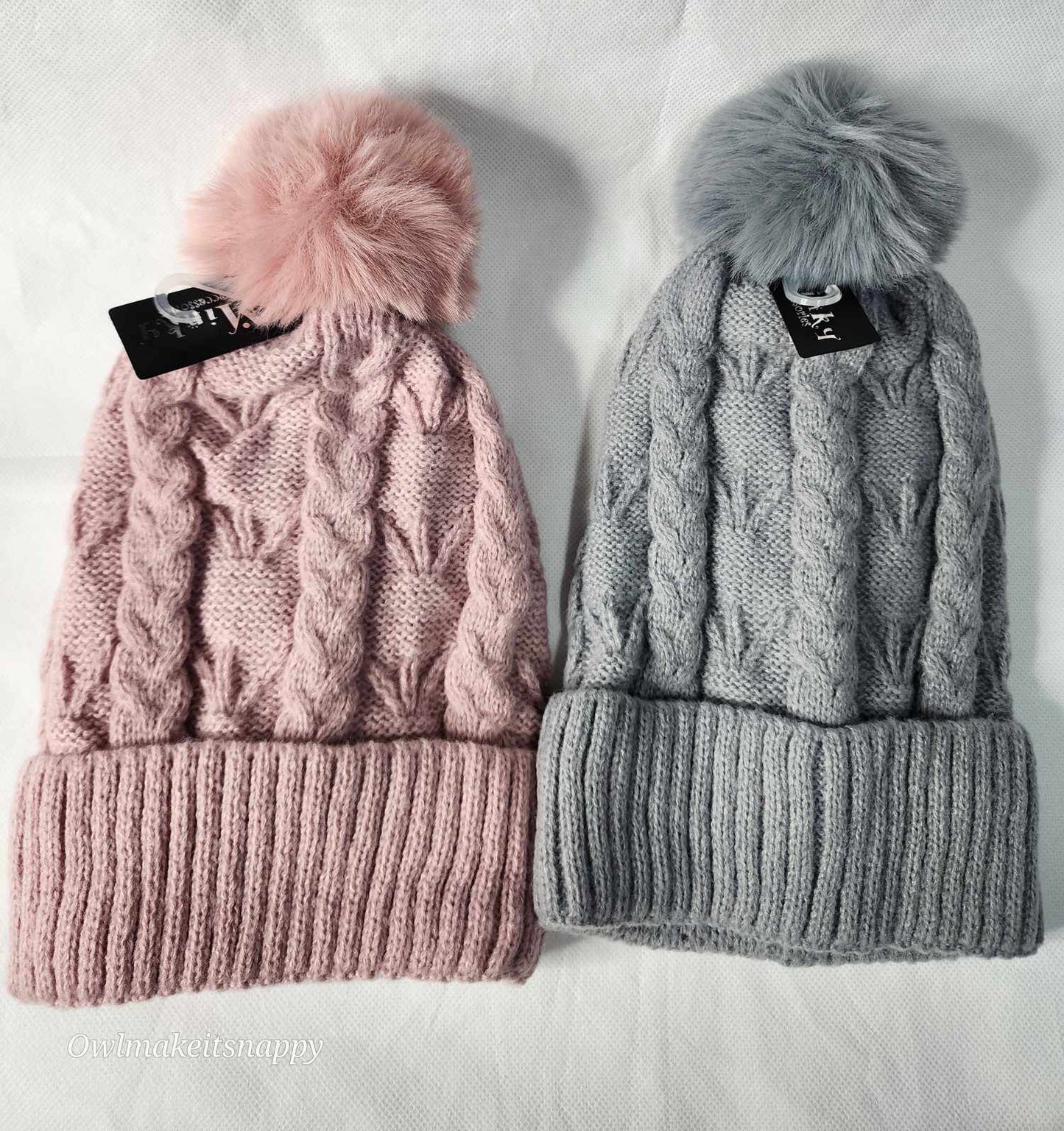Women's knit hats assorted