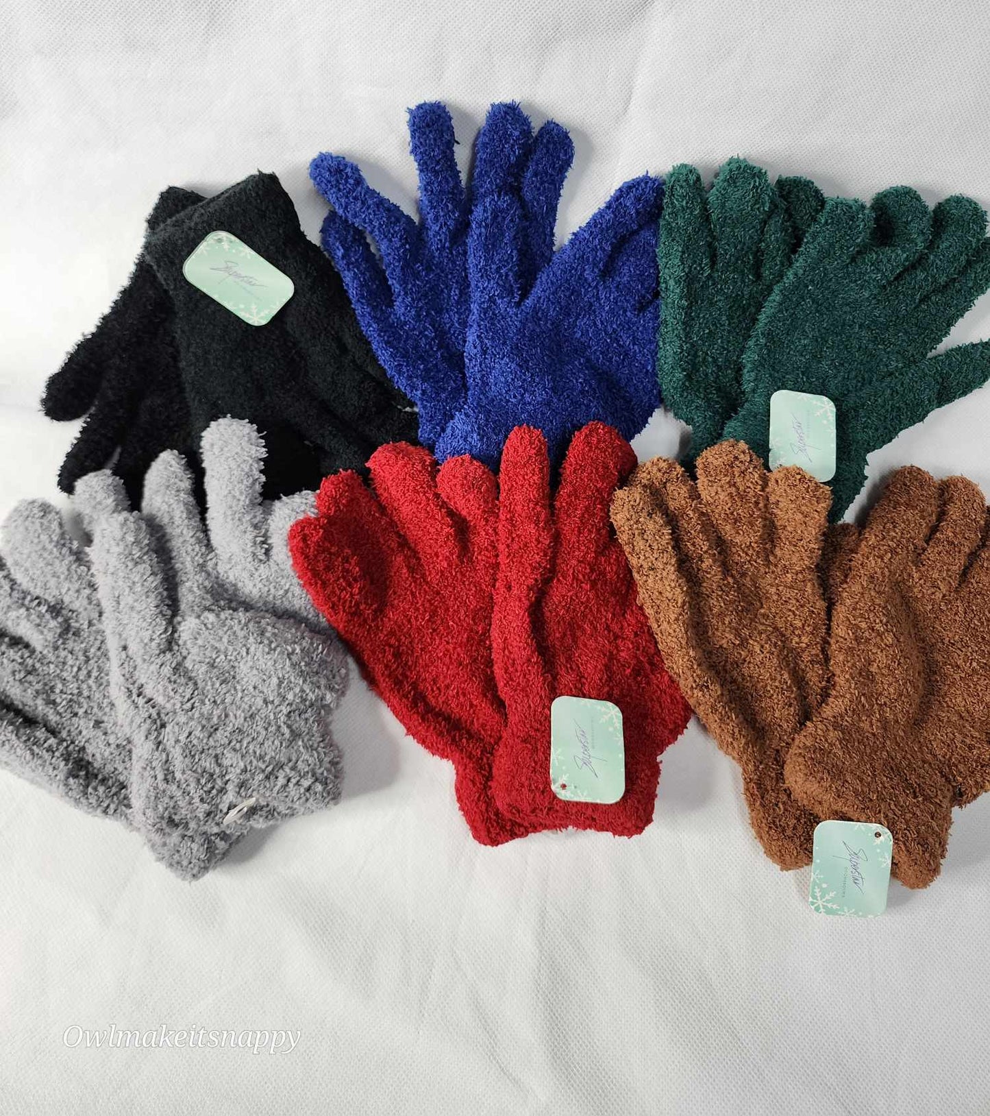 Womens gloves assorted