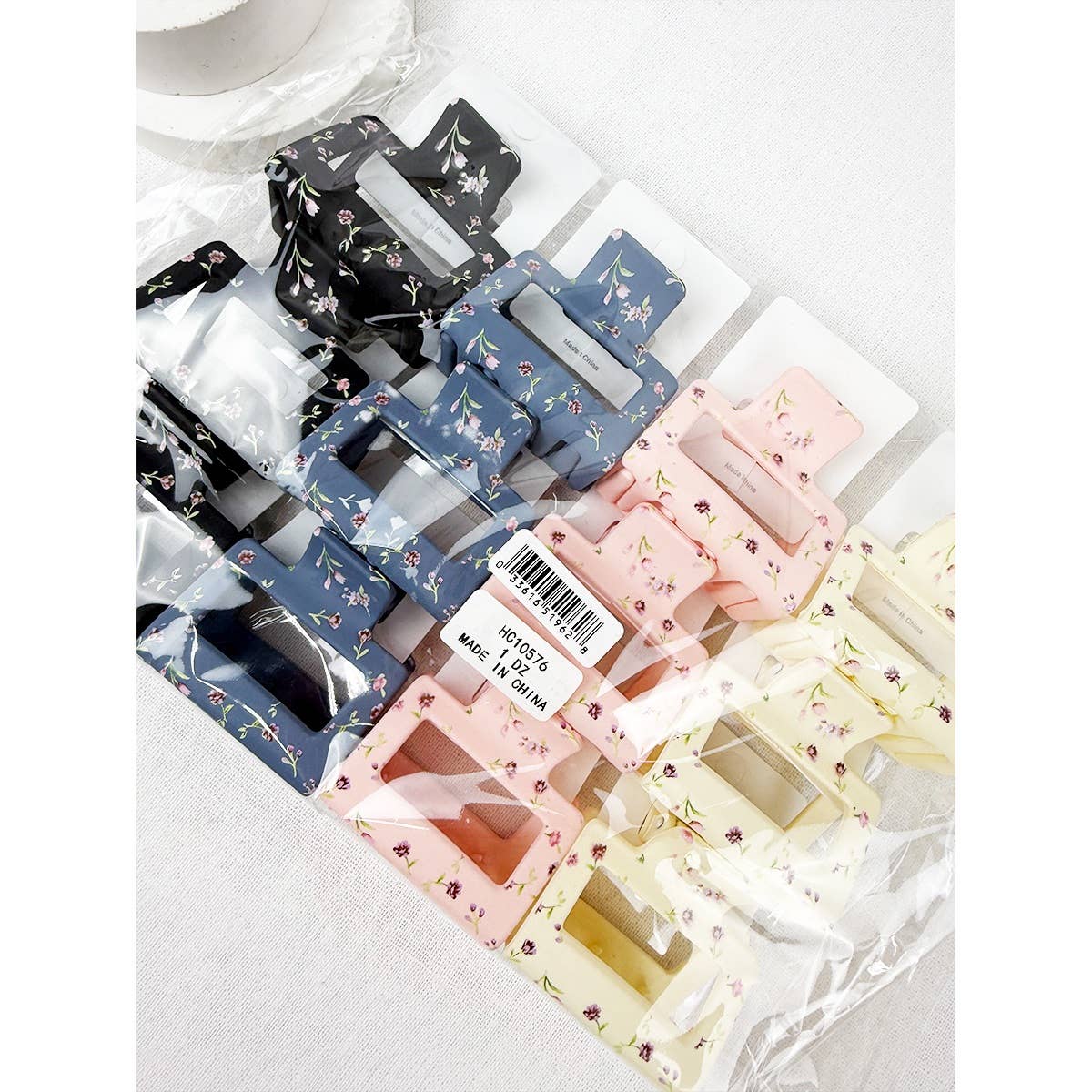 Medium Matte Floral Pattern Jaw Clips