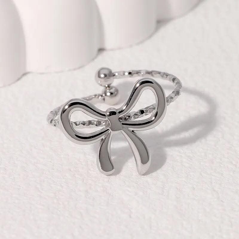 Adjustable bow ring