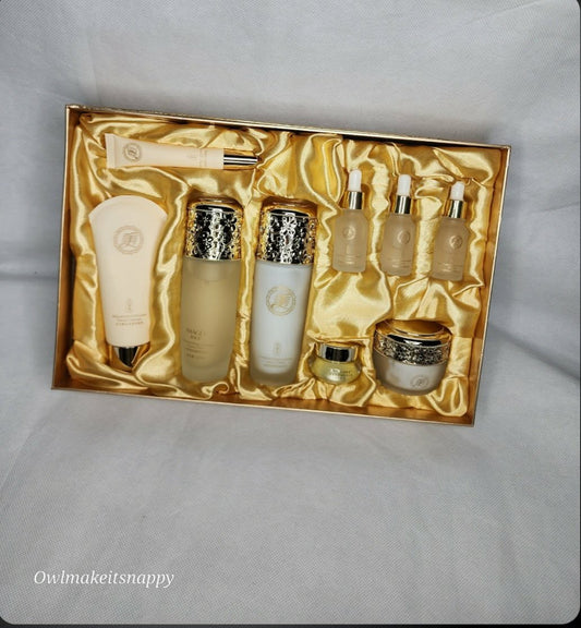 9 pc Luxury beauty set