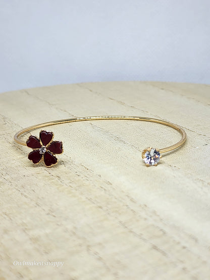 Flower w/ Rhinestone open bangle