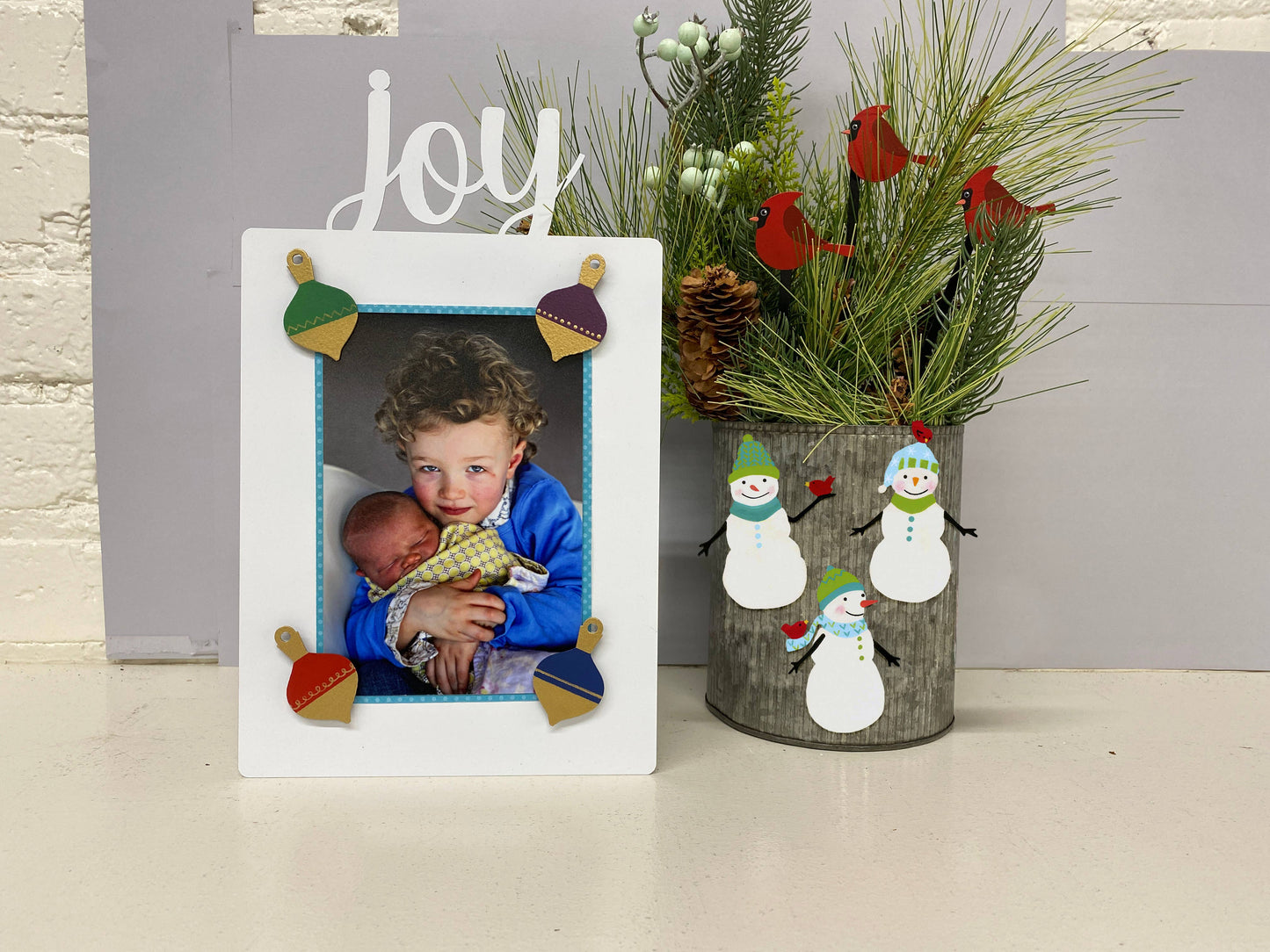 Snowman w/ Bird Magnets, Winter Decor