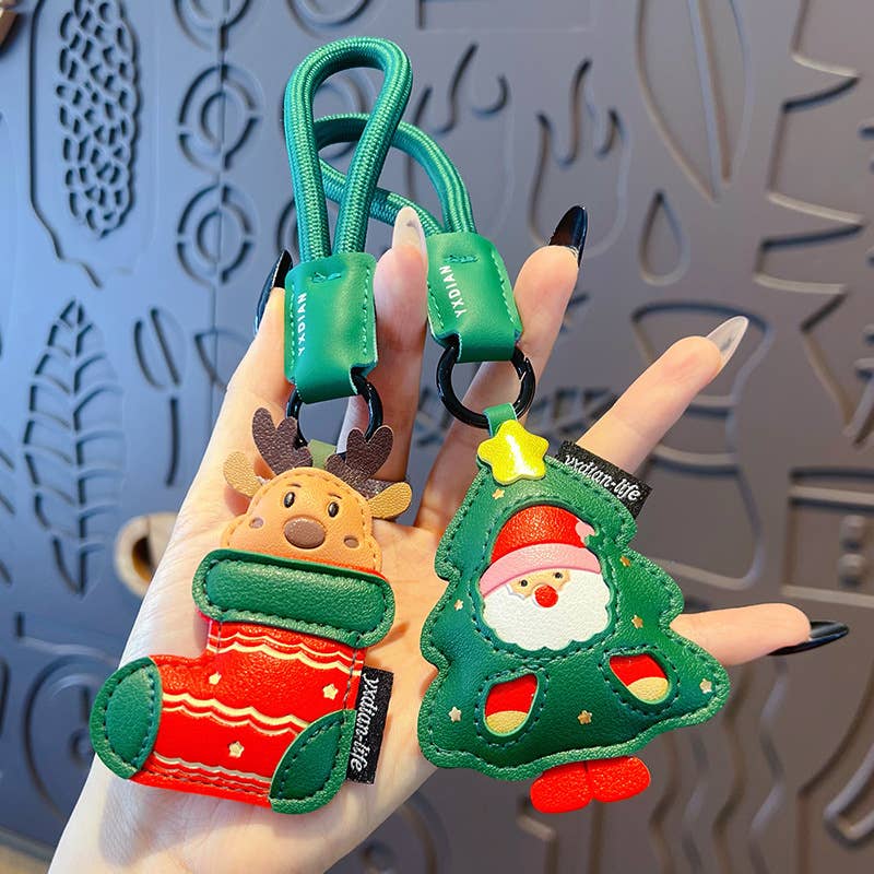 Merry Christmas Leather Christmas Tree Keychain