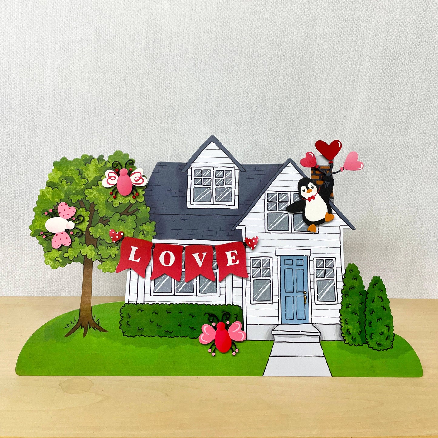 Penguin w/ Heart Balloons Magnet, Valentine's Decor