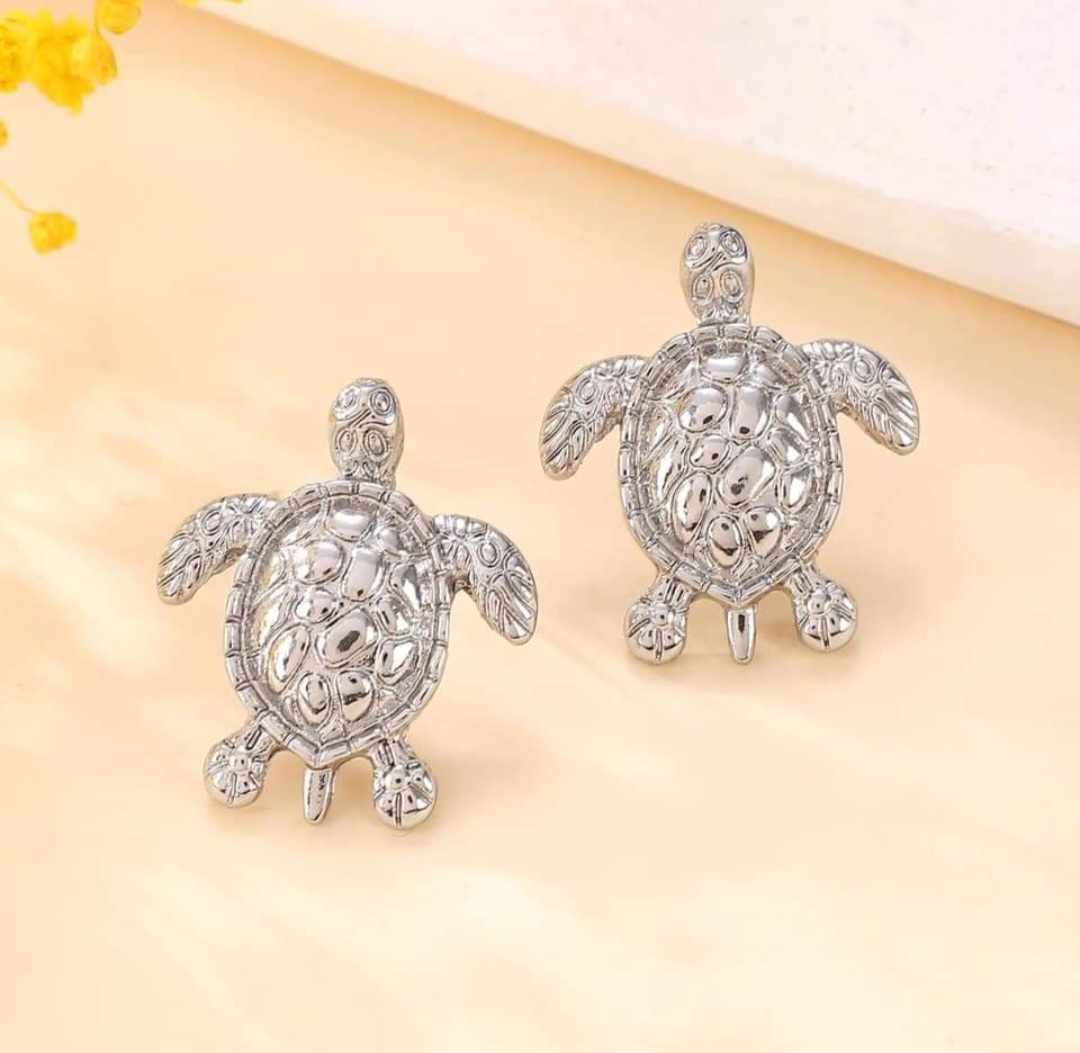 Turtle earrings