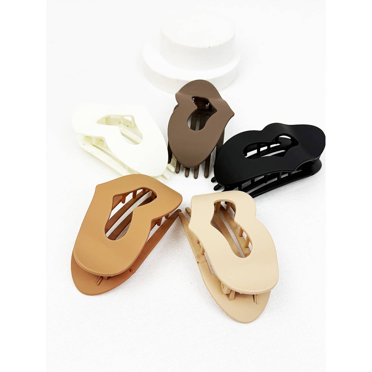 Matte Heart Shape Cut Out Flat Hair Clip