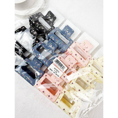 Medium Matte Floral Pattern Jaw Clips
