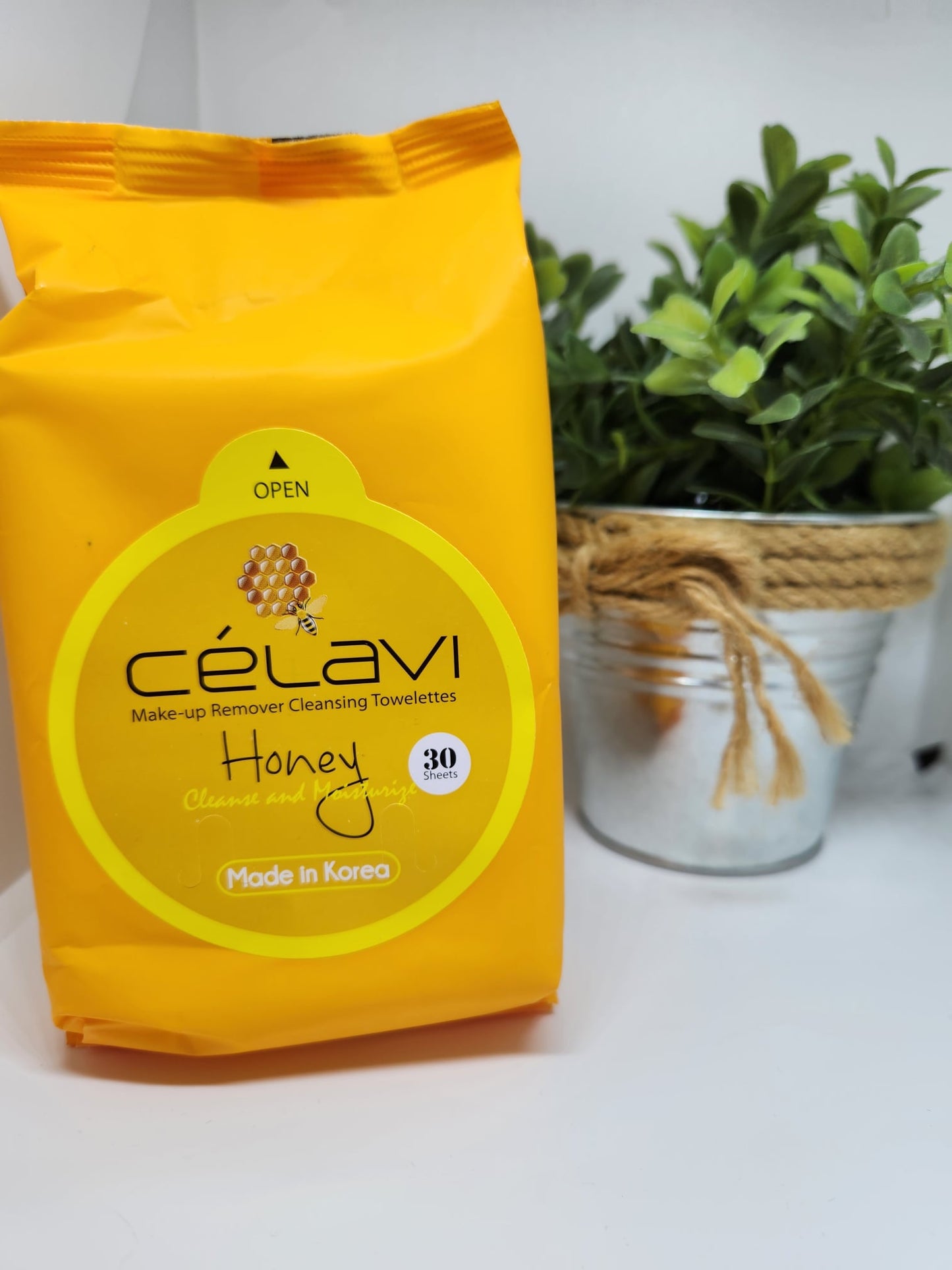 Celavi Makeup Remover Wipes