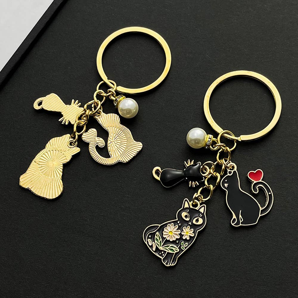 Cartoon Pearl Heart Black Cat Keychain